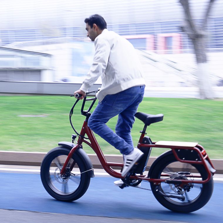 Cómo funciona la asistencia al pedaleo de bicicletas eléctricas: sensores de velocidad y par