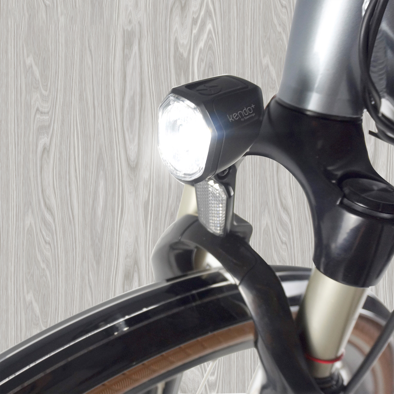 Luz delantera LED para bicicleta eléctrica Spanninga HL2800 30 LUX
